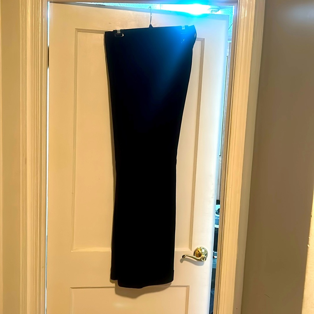 Black slacks woman size 14 brand: old navy